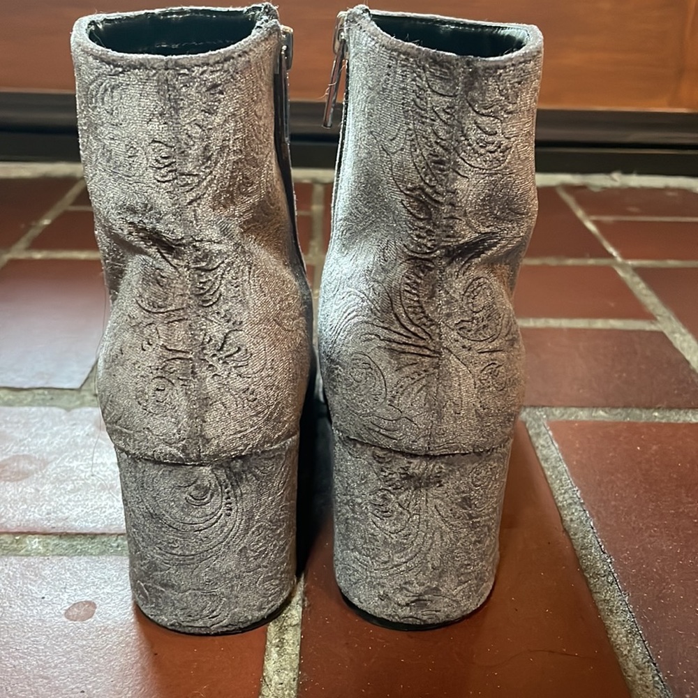 Velvet booties - Picture 4 of 4